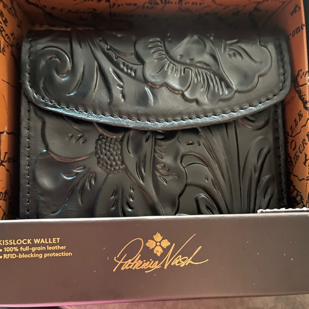 Patricia Nash wallet NEW